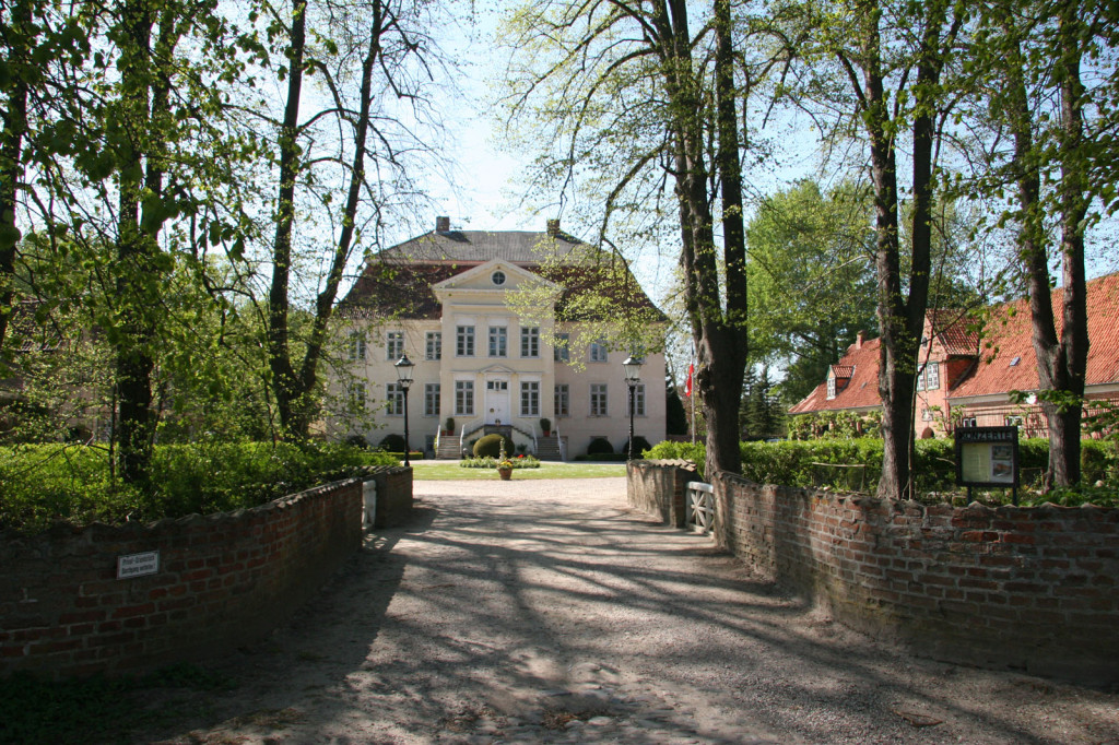 Gut Hasselburg, Herrenhaus