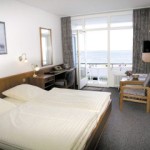 Zimmer teilweise mit Seeblick